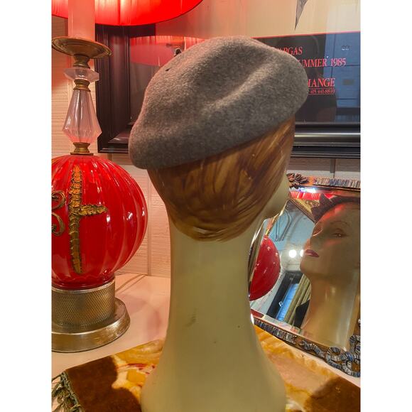 vintage 1960s charcoal gray wool beret 60s hat by Penny bow timeless french - Picture 5 of 7
